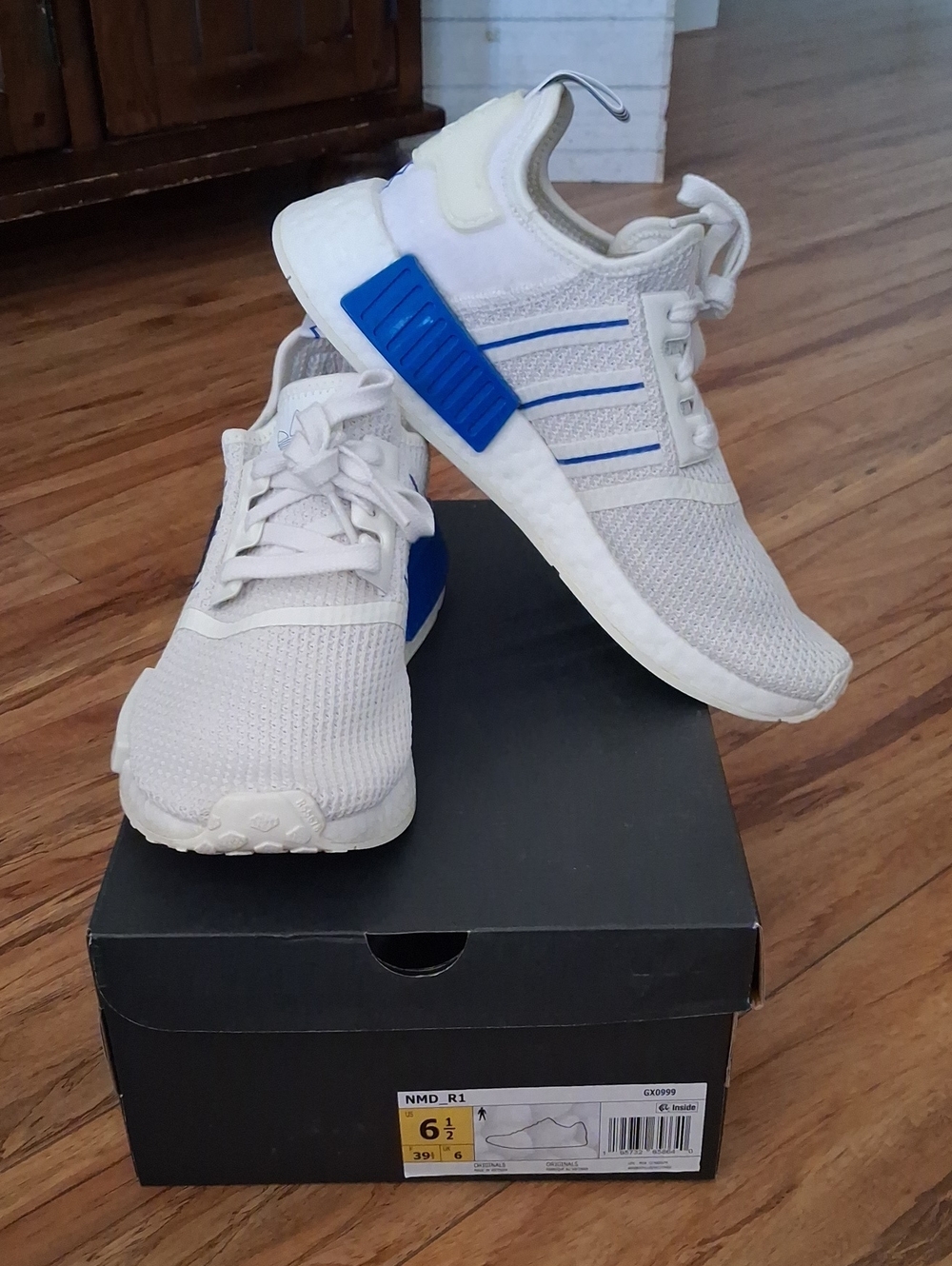 Kids White and Blue Athletic Sneakers – NMD_R1 Style